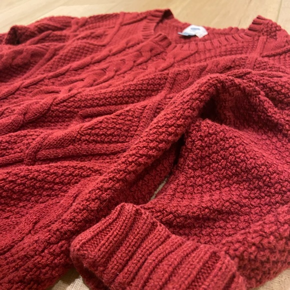 Red Cable Knit Sweater Size Large - Picture 4 of 6